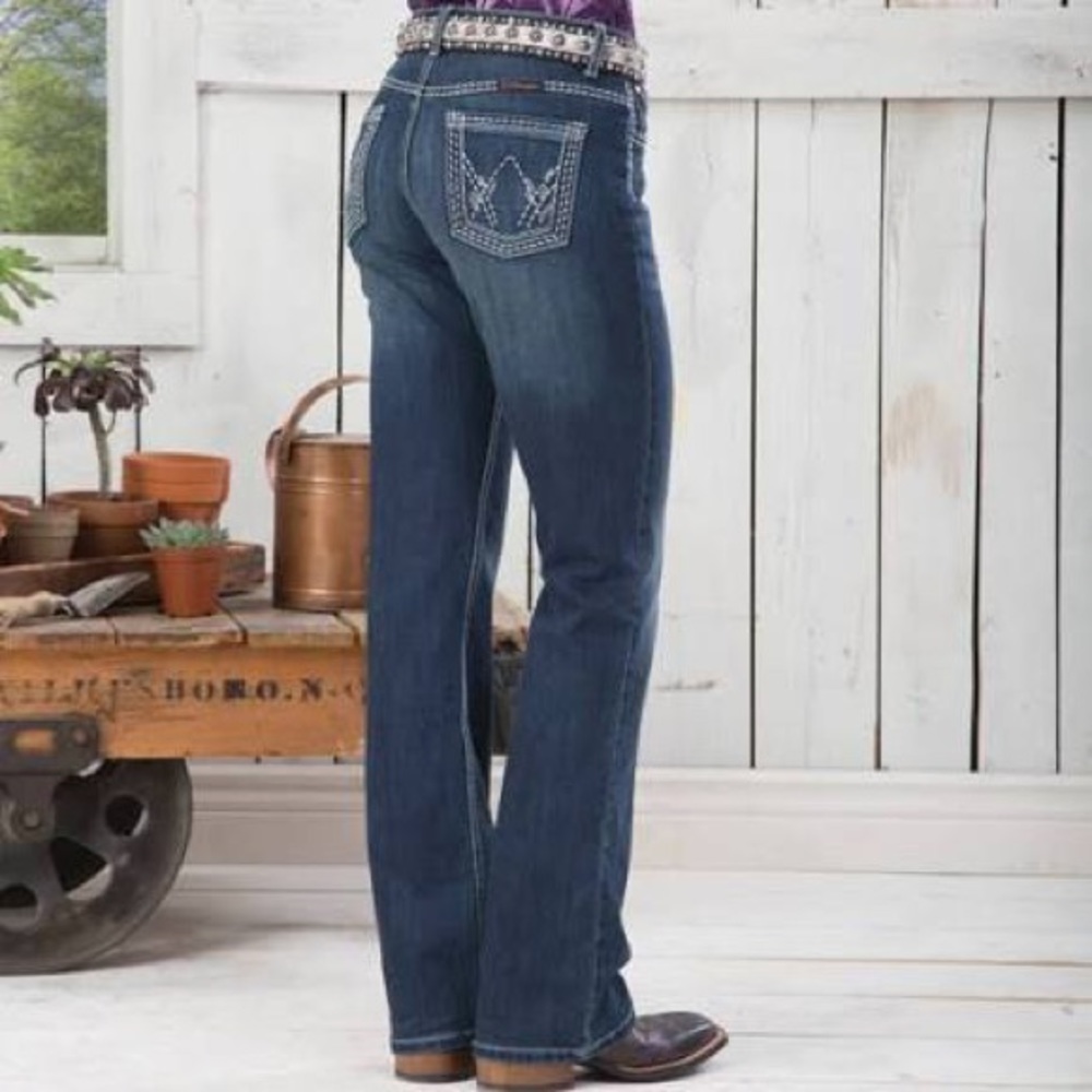 Wrangler Women's Shiloh Ultimate Riding Jeans - 10WRS40TA size 32 - Picture 3 of 16